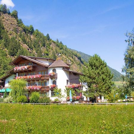 Hotel Rosengarten Neustift im Stubaital Eksteriør bilde